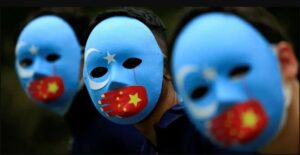 China usa IA y red 5G para vender algodón recolectado por uigures torturados