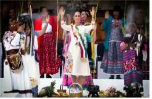 Monseñor Viganò contra la ceremonia azteca de la nueva presidente mexicana: «Todos los dioses paganos son demonios»